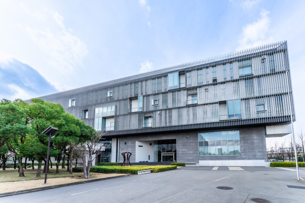 8a9705af5589ccaf62adfb968249e2fa 【C-ENGINE研究インターン詳細事例vol.24】ワクチン領域の創製研究 C-ENGINEでこれまで実施された研究インターンシップ、様々なグッドプラクティスが報告されています。その中で、C-ENGINE事務局が、参加した学生・指導教員・企業担当者の声を、インタビュー記事として詳細事例にまとめました。