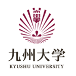 d22afabd9e071f827146ac0ce441a2c7 外資系製薬企業での学び 本インターンシップでは錠剤製造に関わるデータ解析業務に取り組んだ。専門分野とは異なる領域であったが、これまでの研究で培ったスピード感をもってトライアンドエラーを繰り返す経験を活かし、与えられた課題に向き合った。解析にあたっては、実験担当者の要望に合致した形で結果を提示することを意識し、綿密な打ち合わせと結果の示し方を工夫した。また、思うような結果が得られない場面では、国内外の専門家と議論を重ね、データの見方や前提条件を見直すことで課題の本質を捉える経験ができた。限られた時間の中で理想と現実のバランスを取りながら進める企業研究の進め方や、専門や立場の異なるメンバーと役割を意識して協力する重要性を学んだ。自分の知識や経験をどのように活かすことができるかを考え、色々なアプローチを試すことは非常に面白かった。本経験を通じて、専門外の分野であっても、自身の知見を結びつけて価値を出す姿勢の大切さを実感した。また、国外の方と深い議論を行うには、より語学力を高め、自らの考えを過不足なく伝えることのできるようになる必要があると強く感じた。